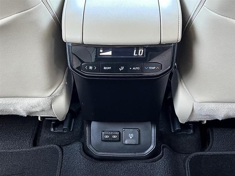 Toyota Highlander  2025