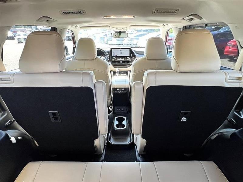 Toyota Highlander  2025