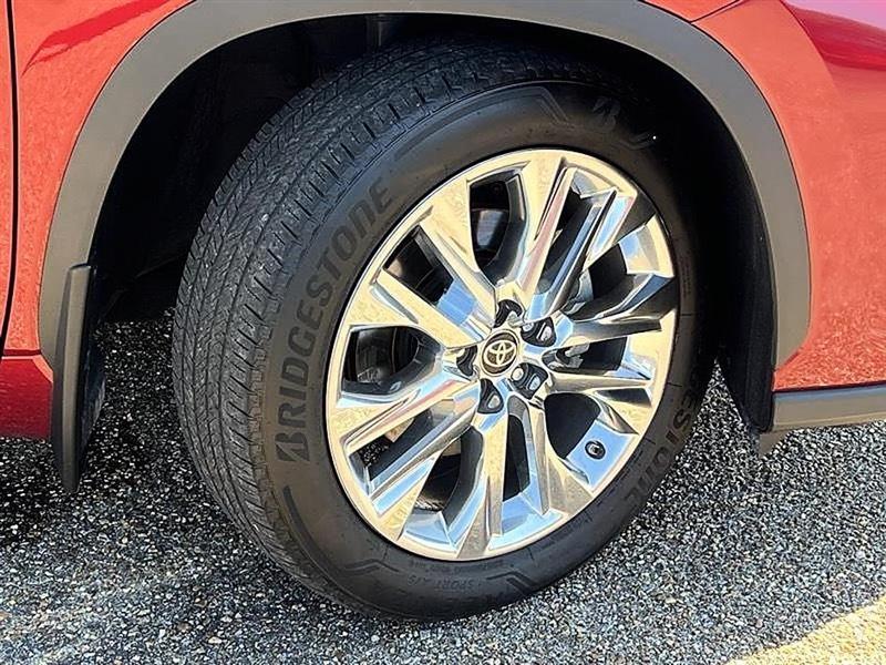 Toyota Highlander  2025