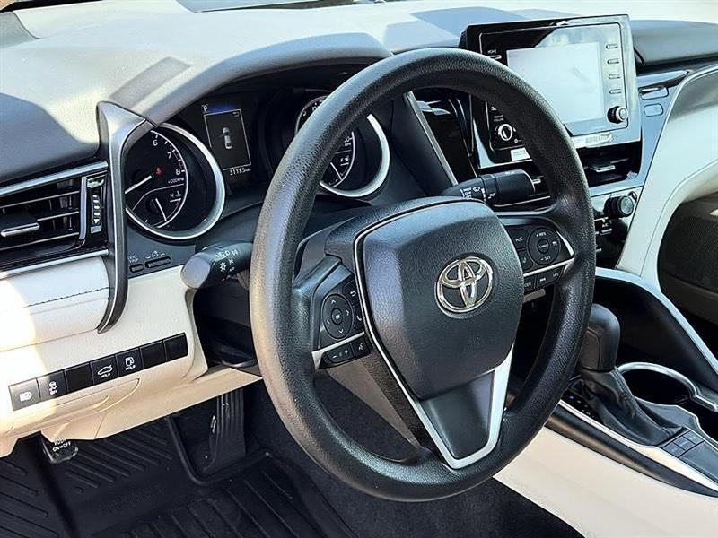 Toyota Camry  2024