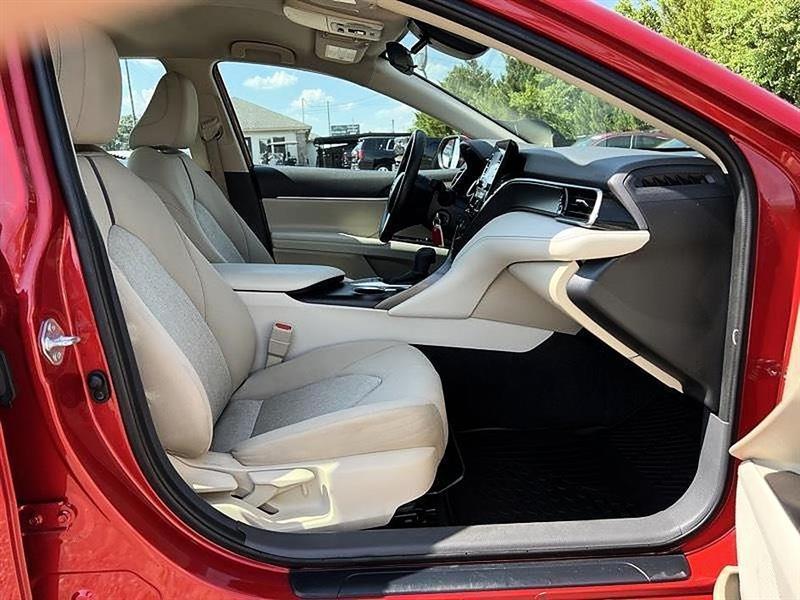 Toyota Camry  2024