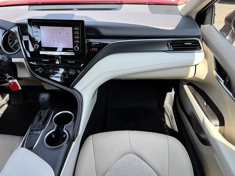 Toyota Camry  2024