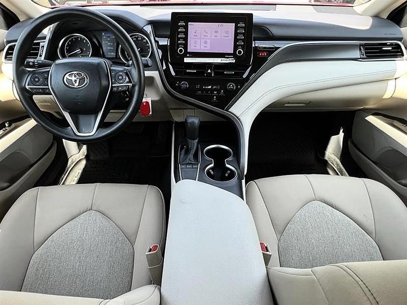 Toyota Camry  2024