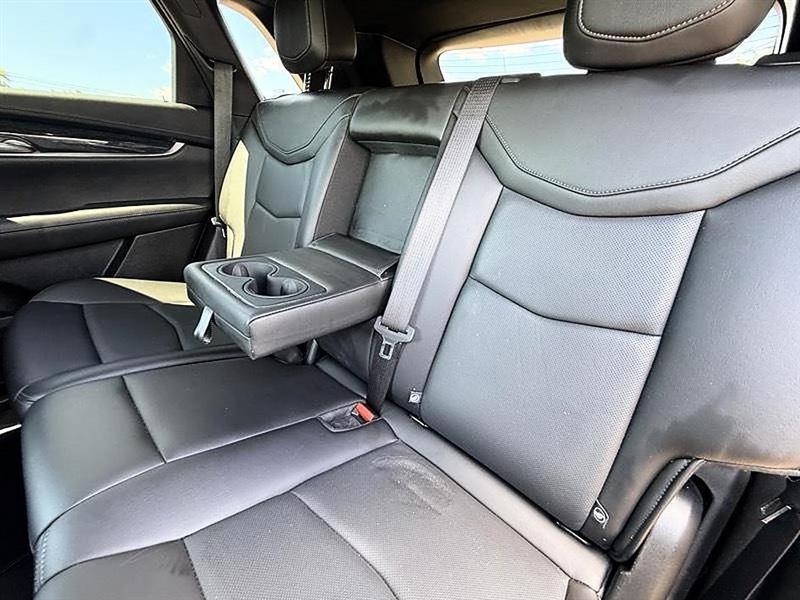 Cadillac XT5  2023