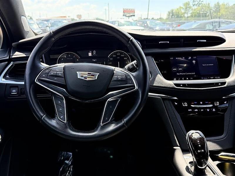 Cadillac XT5  2023