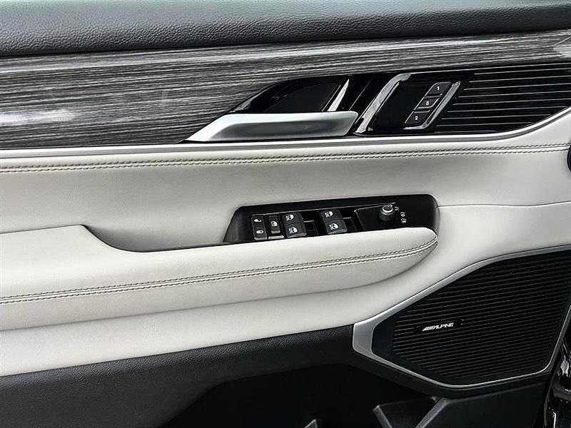 Jeep Wagoneer  2022