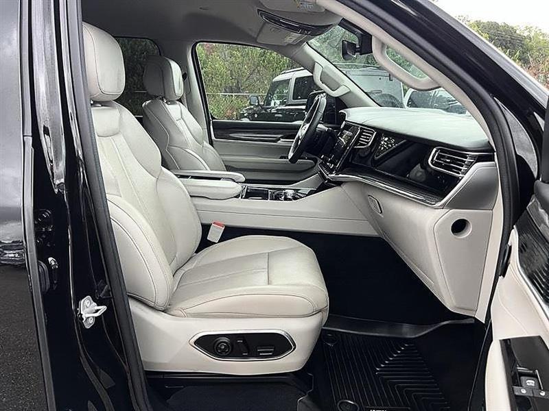 Jeep Wagoneer  2022
