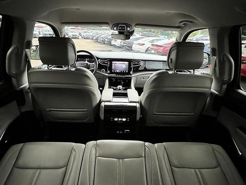 Jeep Wagoneer  2022
