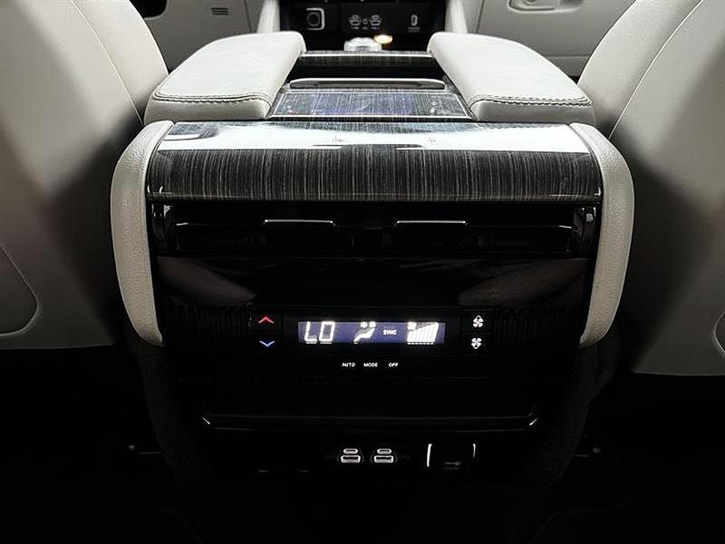 Jeep Wagoneer  2022