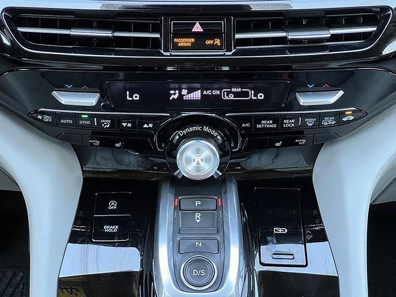Acura MDX  2023