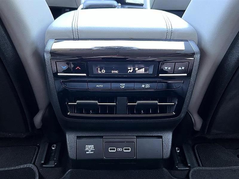 Acura MDX  2023