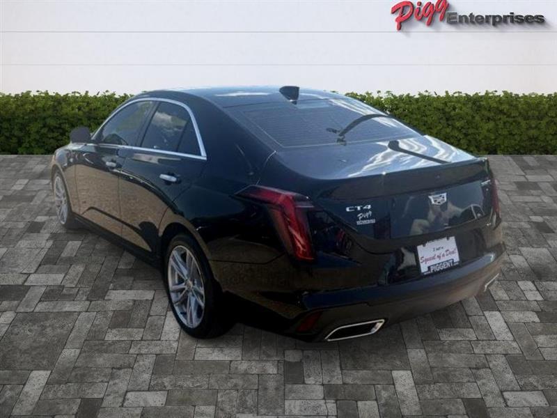 Cadillac CT4  2024