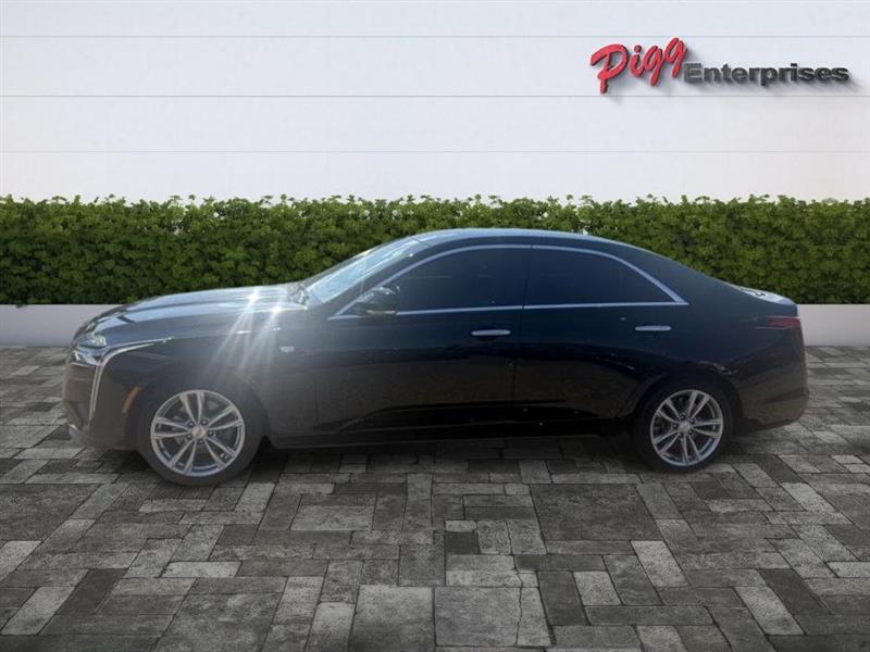 Cadillac CT4  2024