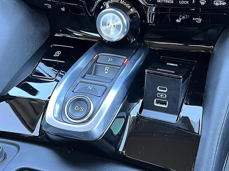 Acura MDX  2025
