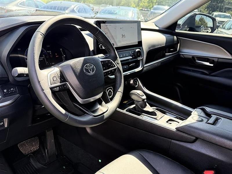 Toyota Grand Highlander  2026