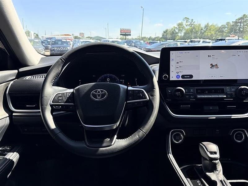 Toyota Grand Highlander  2026