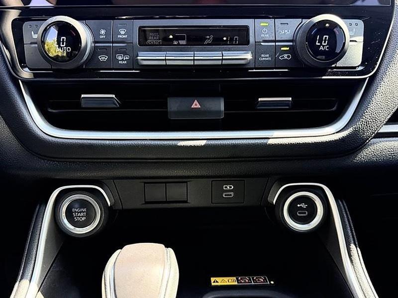 Toyota Grand Highlander  2026