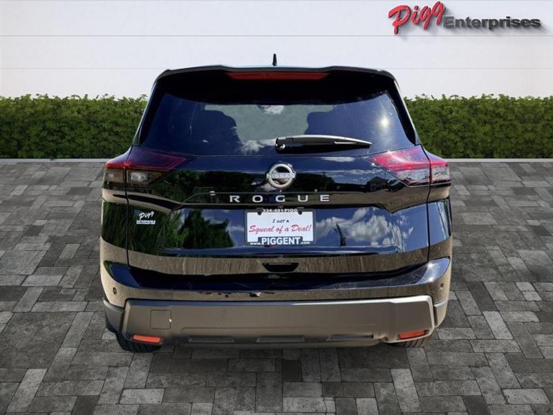 Nissan Rogue  2025
