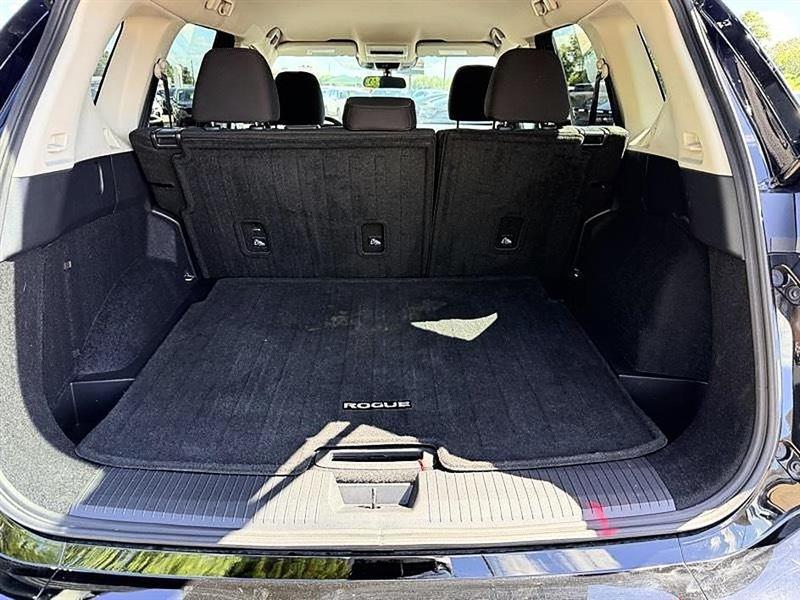 Nissan Rogue  2025