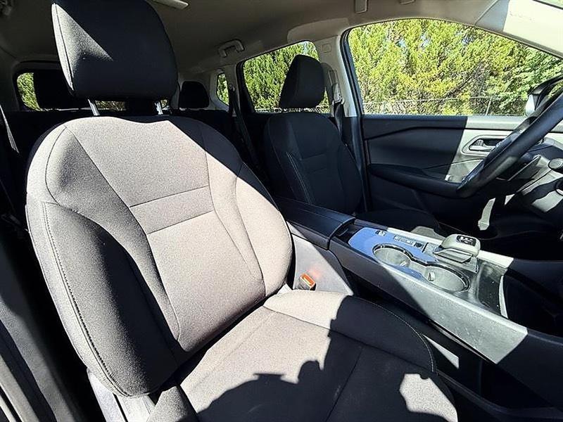 Nissan Rogue  2025