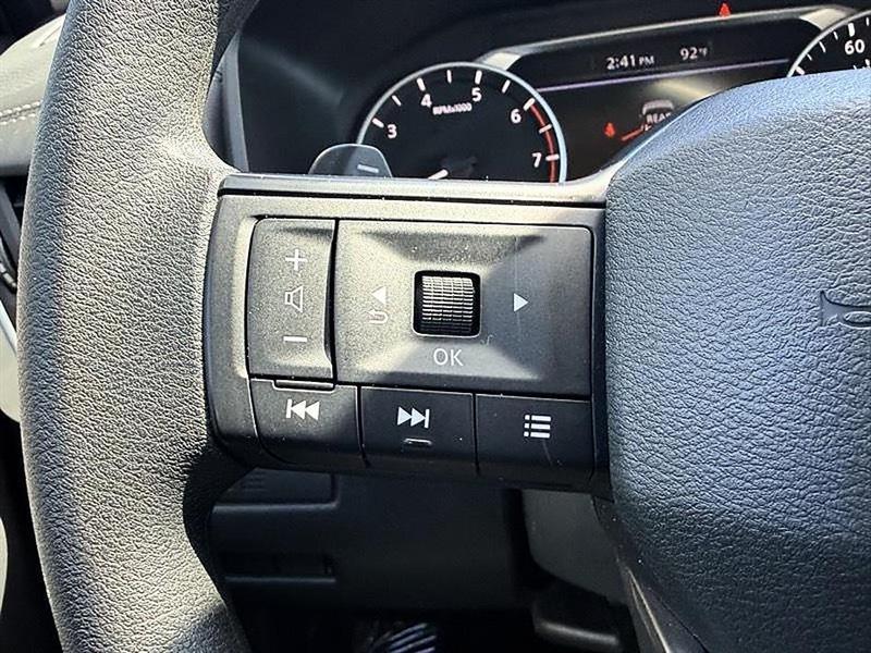 Nissan Rogue  2025