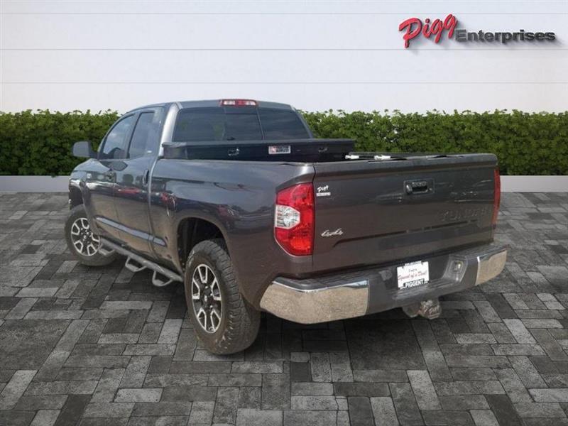 Toyota Tundra  2017