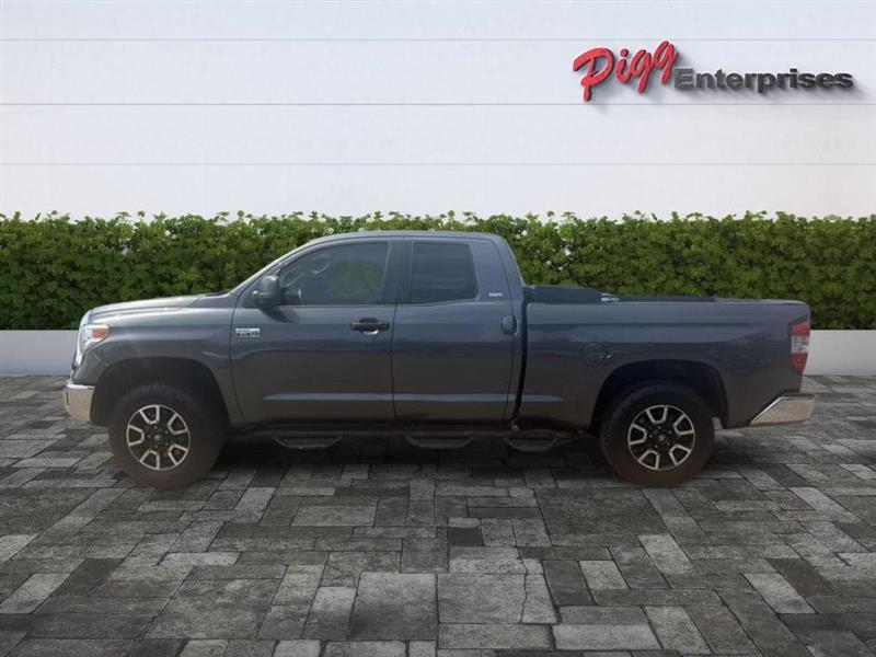 Toyota Tundra  2017