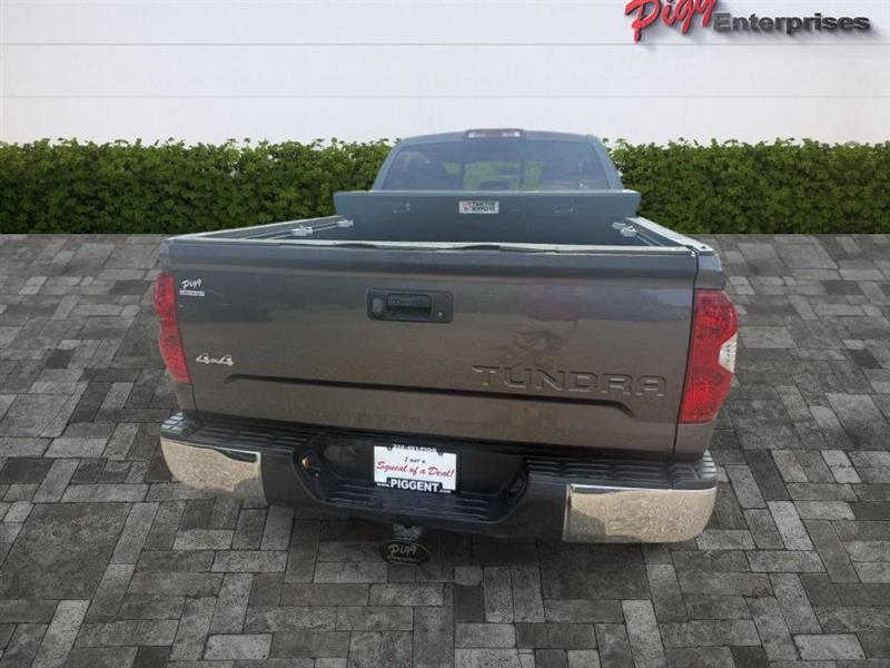Toyota Tundra  2017