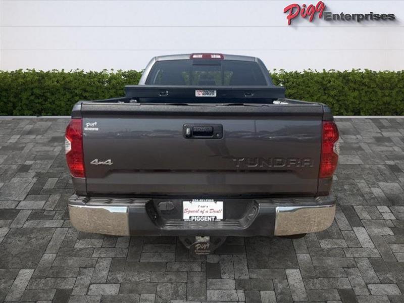 Toyota Tundra  2017