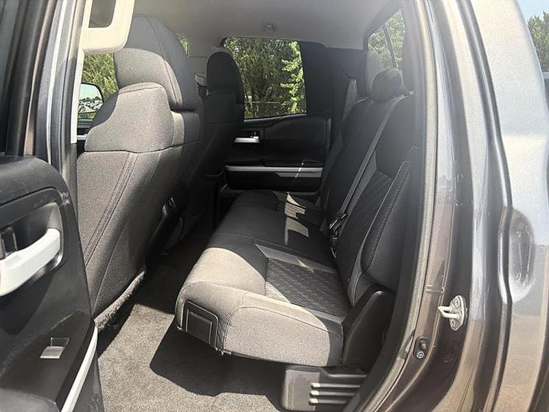 Toyota Tundra  2017