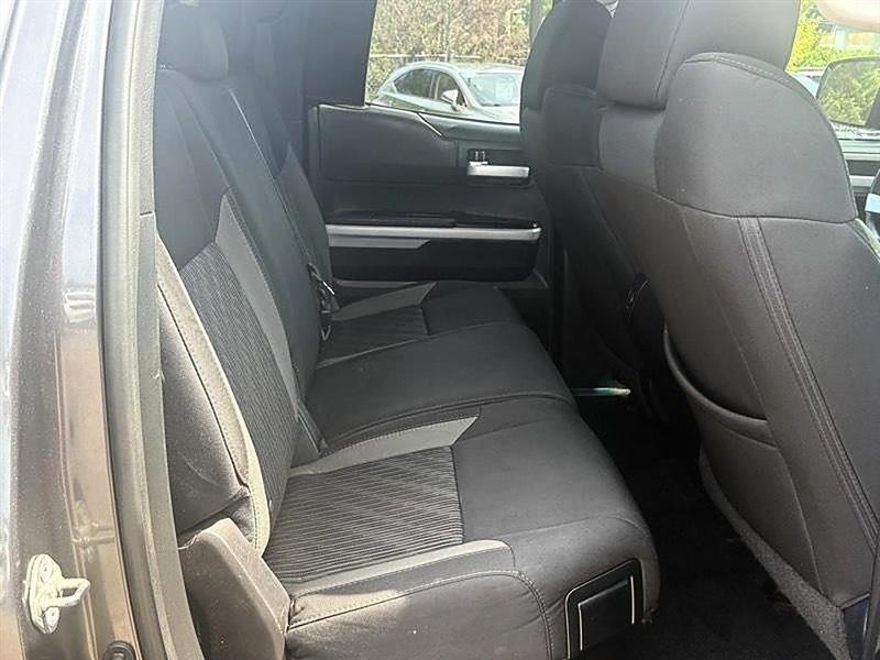 Toyota Tundra  2017