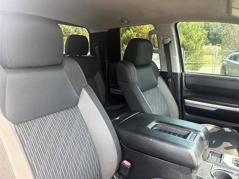 Toyota Tundra  2017