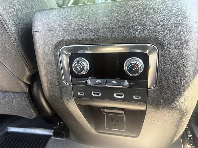 Chevrolet Tahoe  2021