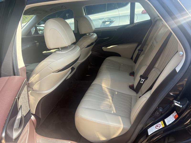 Lexus LS  2018