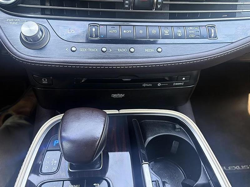 Lexus LS  2018