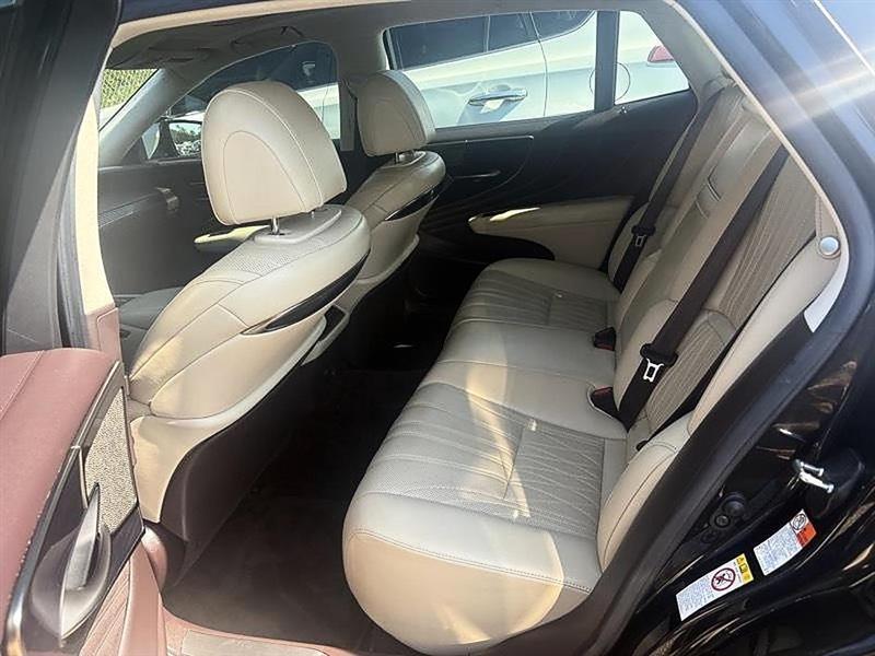 Lexus LS  2018