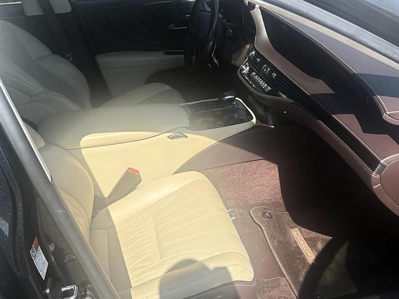Lexus LS  2018