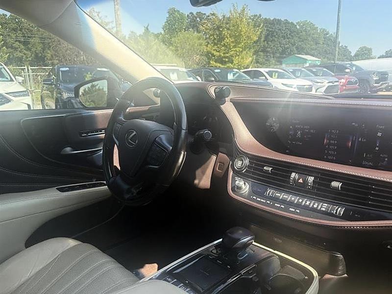 Lexus LS  2018