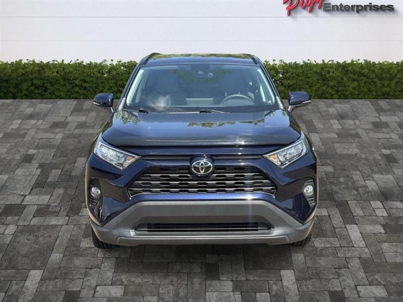 Toyota RAV4  2021
