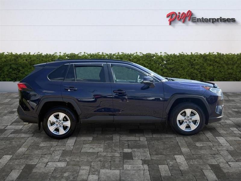 Toyota RAV4  2021
