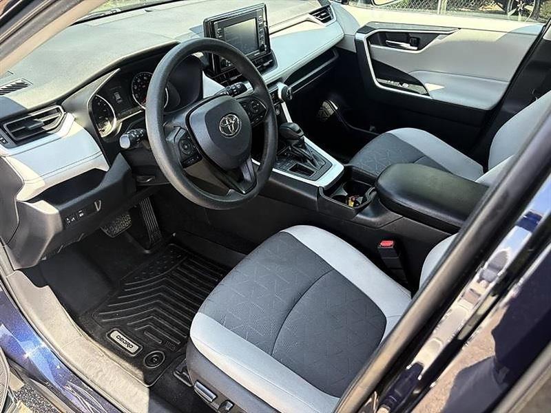 Toyota RAV4  2021