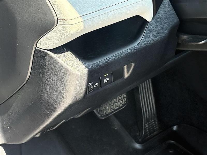 Toyota RAV4  2021