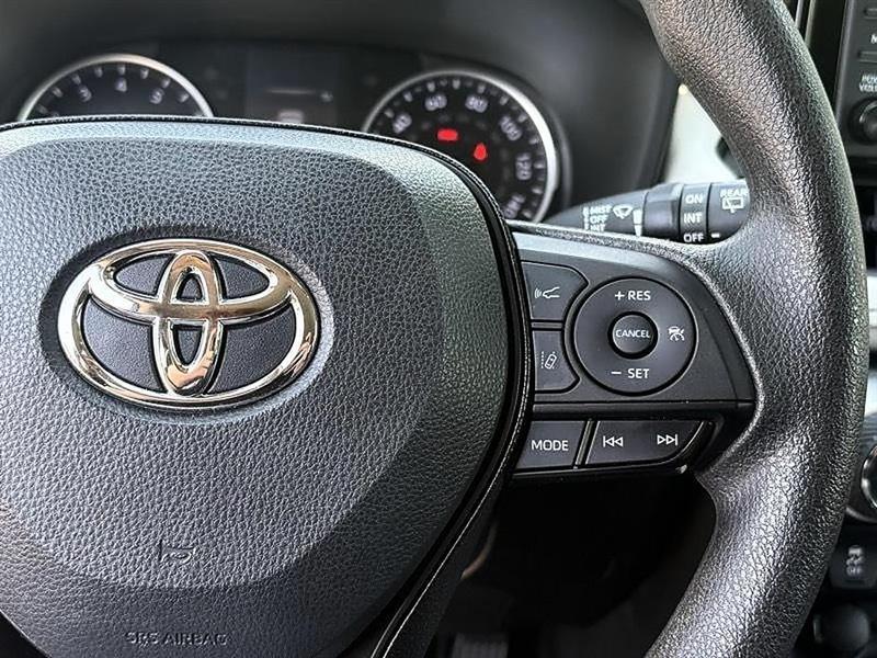 Toyota RAV4  2021