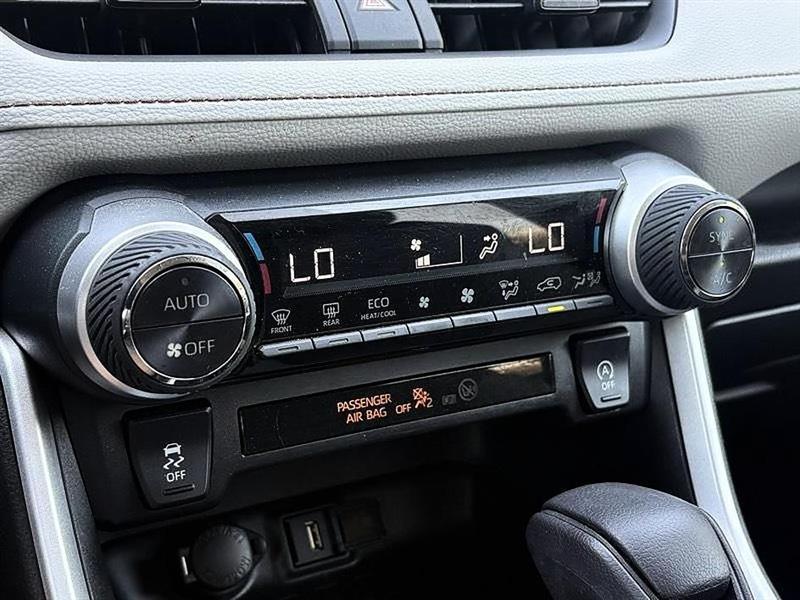 Toyota RAV4  2021