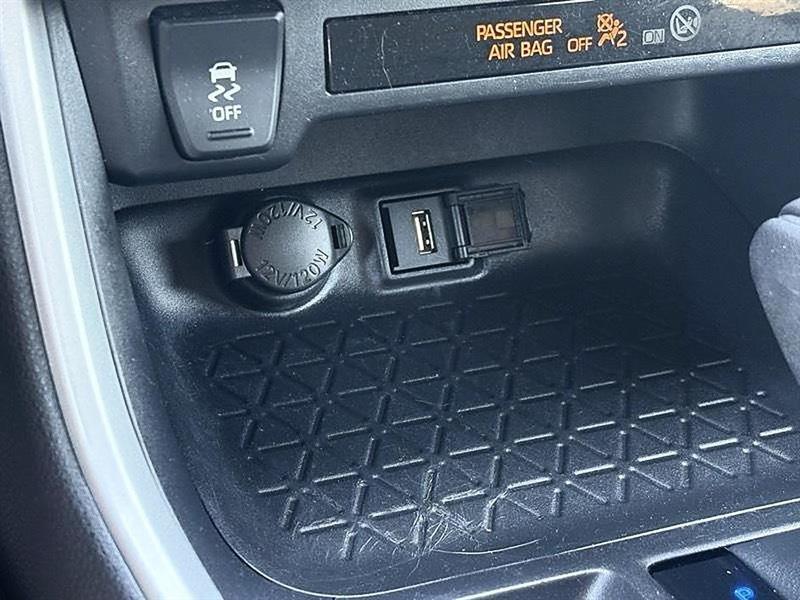 Toyota RAV4  2021