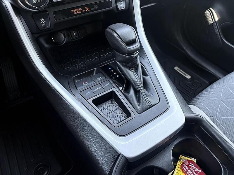 Toyota RAV4  2021
