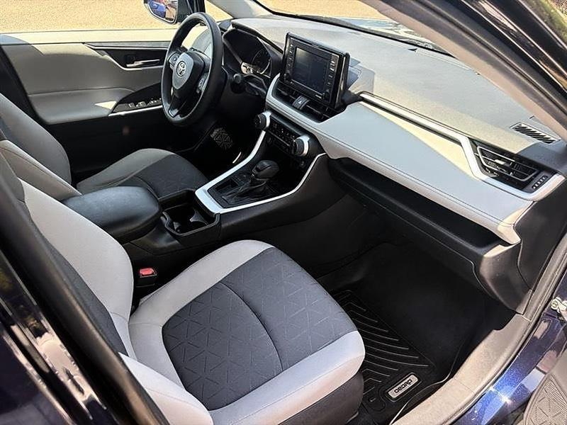 Toyota RAV4  2021