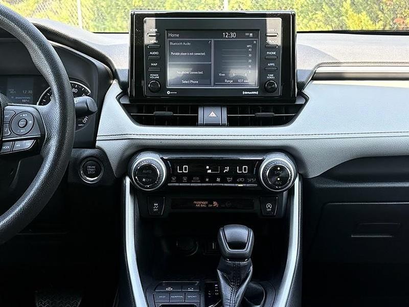 Toyota RAV4  2021
