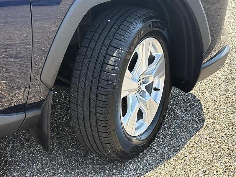 Toyota RAV4  2021