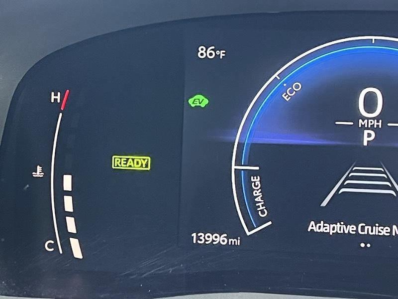 Toyota Camry SE 2026